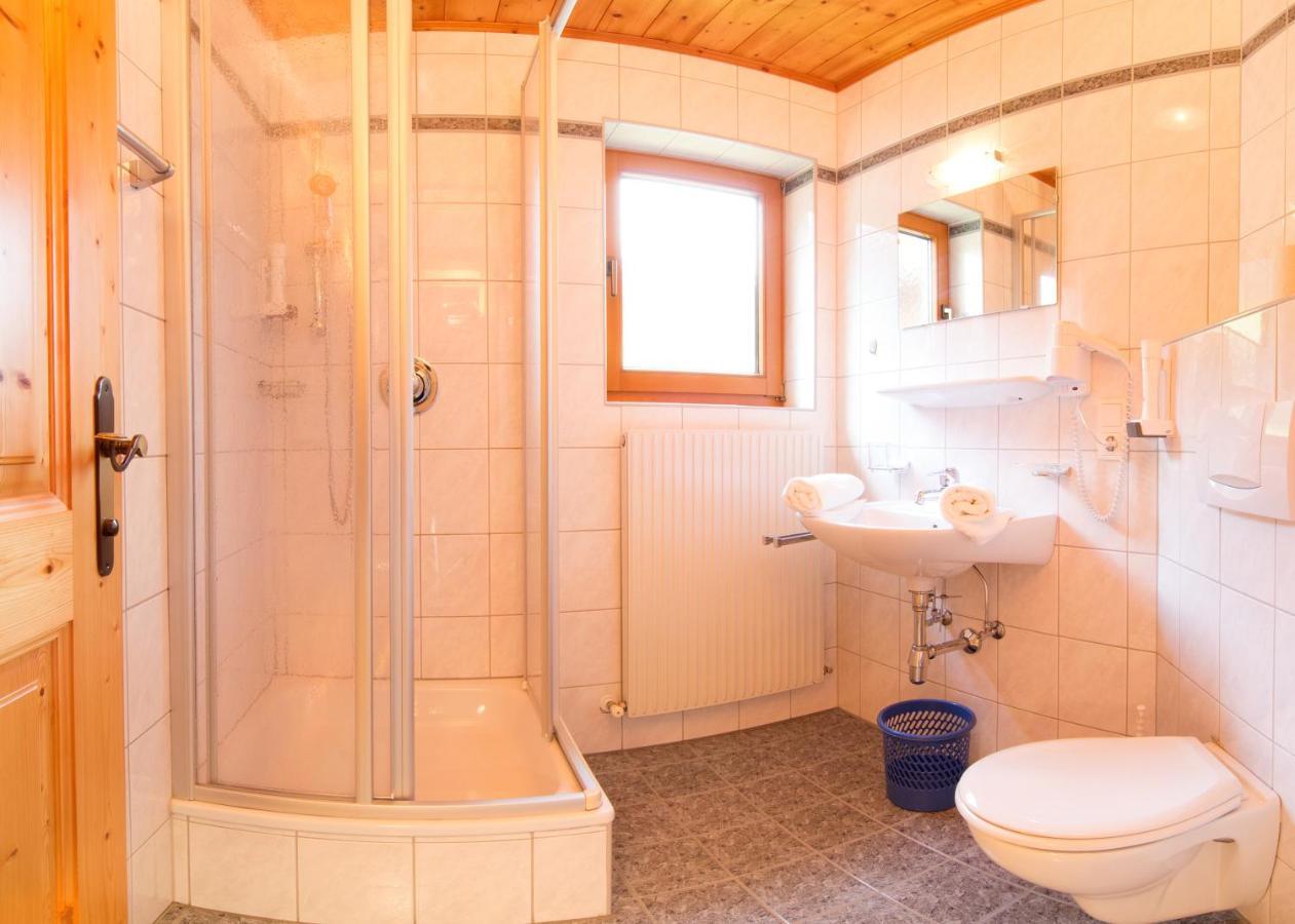 Bed and Breakfast Haus Elisabeth Neustift im Stubaital Pokoj fotografie